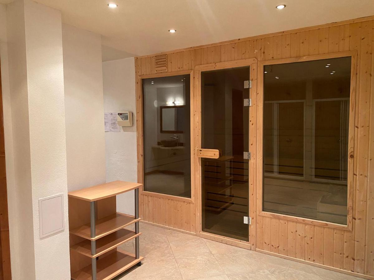 בנסקו One Bedroom Apartment In Gated Complex מראה חיצוני תמונה