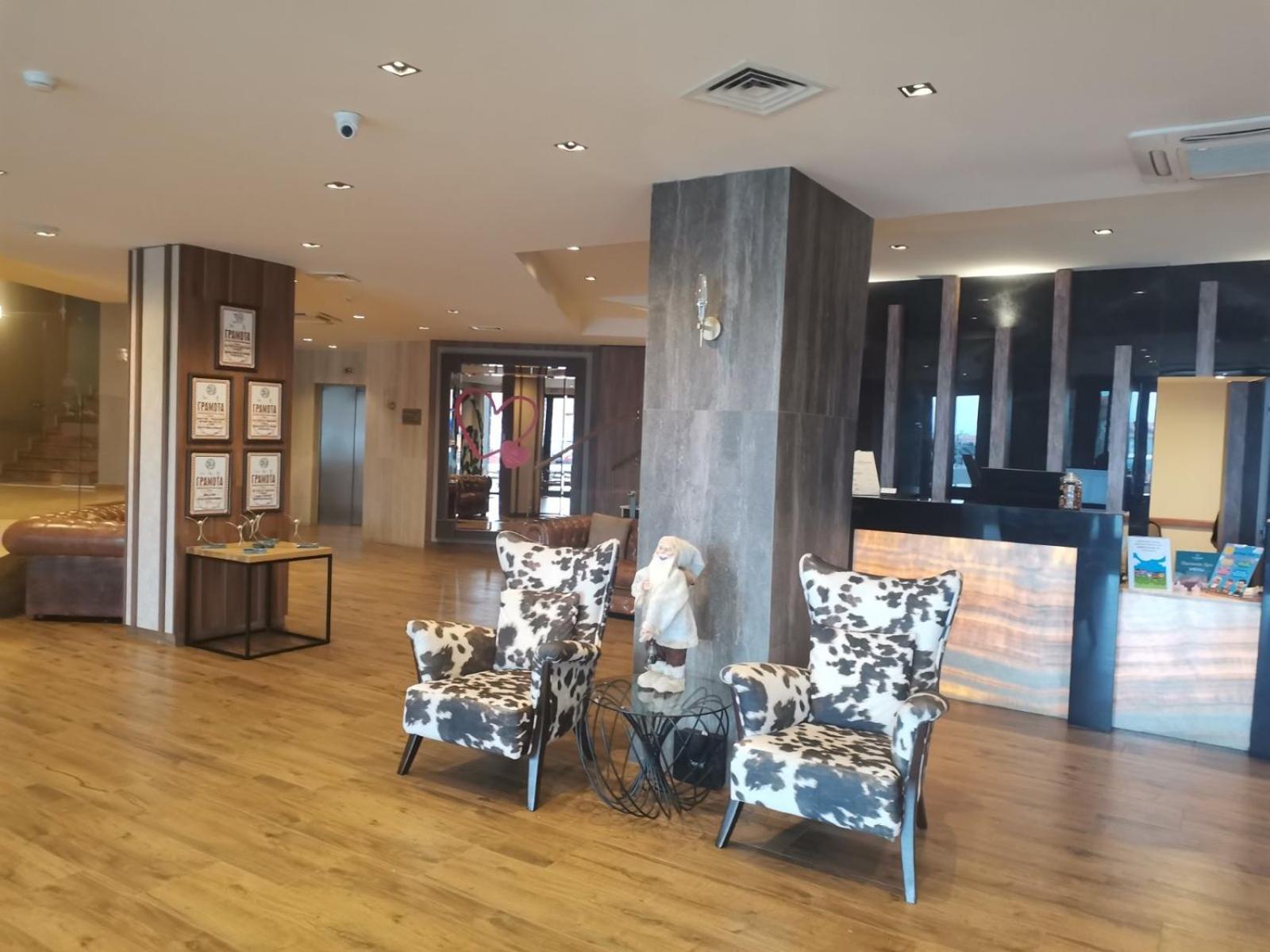 בנסקו One Bedroom Apartment In Gated Complex מראה חיצוני תמונה