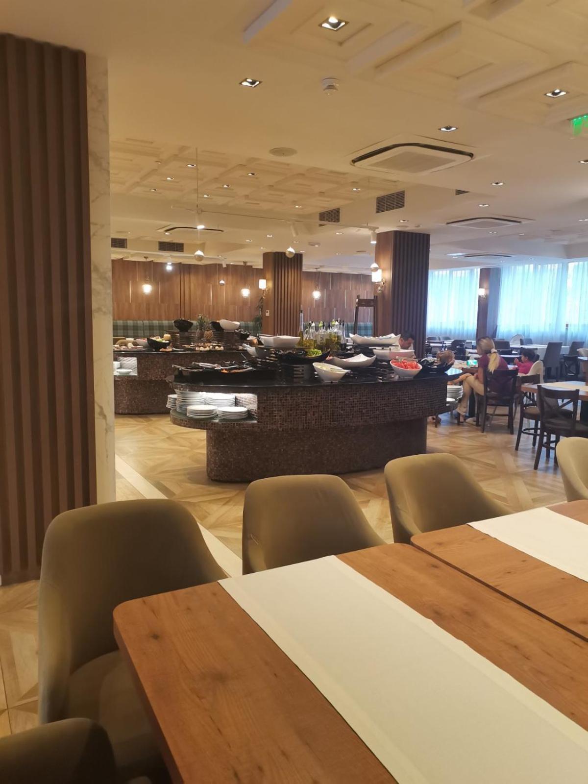 בנסקו One Bedroom Apartment In Gated Complex מראה חיצוני תמונה